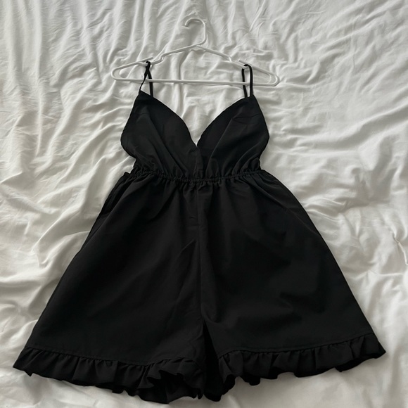 Never worn backless spaghetti strap romper - Picture 3 of 6